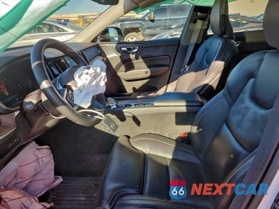 Zdjęcie 7 z 12 samochodu: 2023 VOLVO XC60 ULTIMATE VIN:YV4H60DX9P1216780 - miniatura