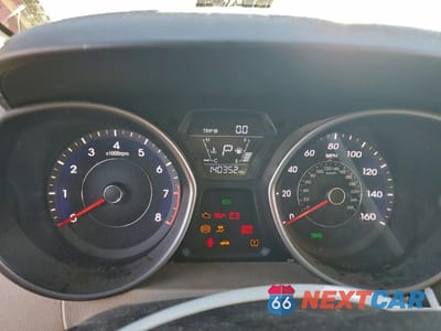 Zdjęcie 9 z 13 samochodu: 2015 HYUNDAI ELANTRA SE VIN:5NPDH4AE1FH589065 - miniatura