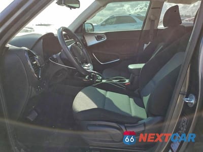 Zdjęcie 7 z 11 samochodu: 2022 KIA SOUL LX VIN:KNDJ23AU5N7804522 - miniatura
