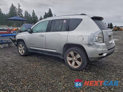 Drugie zdjęcie samochodu z przodu: 2011 JEEP COMPASS SPORT VIN:1J4NF1FB1BD270492 - miniatura