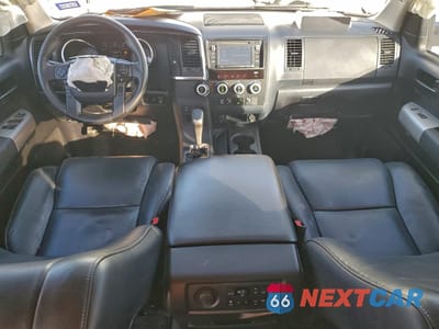 Zdjęcie 8 z 13 samochodu: 2019 TOYOTA SEQUOIA TRD SPORT VIN:5TDZY5G12KS073172 - miniatura