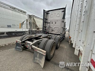 Czwarte zdjęcie samochodu z boku: 2022 FREIGHTLINER CASCADIA 126 SEMI TRUCK VIN:3AKJHHDR1NSMF3868 - miniatura