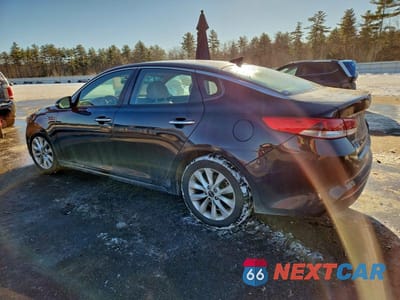 Drugie zdjęcie samochodu z przodu: 2017 KIA OPTIMA LX VIN:5XXGT4L37HG131312 - miniatura