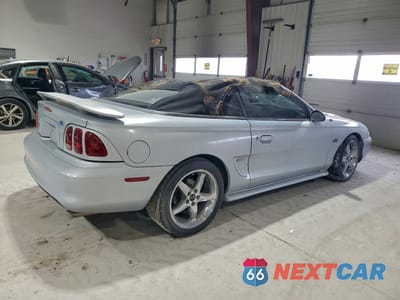 Trzecie zdjęcie samochodu z tyłu: 1994 FORD MUSTANG GT VIN:1FALP45T8RF198717 - miniatura