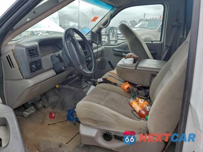 Zdjęcie 7 z 12 samochodu: 2001 FORD F350 SUPER DUTY VIN:1FDWF36F31ED73992 - miniatura