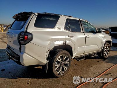Trzecie zdjęcie samochodu z tyłu: 2025 TOYOTA 4RUNNER SR5 VIN:JTEVA5ARXS5000442 - miniatura