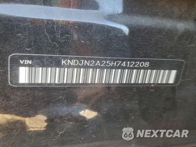 Zdjęcie 13 z 13 samochodu: 2017 KIA SOUL VIN:KNDJN2A25H7412208 - miniatura