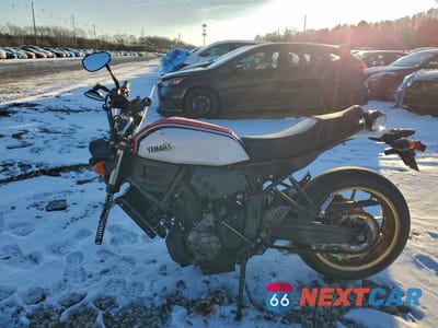 Trzecie zdjęcie samochodu z tyłu: 2021 YAMAHA XSR700 VIN:JYARM21E0MA001307 - miniatura