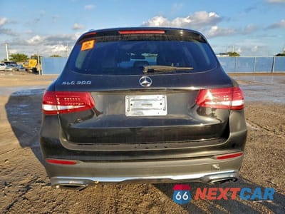 Zdjęcie 6 z 13 samochodu: 2016 MERCEDES-BENZ GLC 300 VIN:WDC0G4JB9GF102109 - miniatura