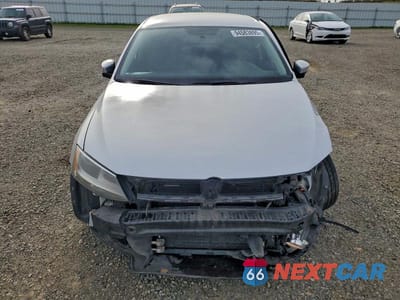 Piąte zdjęcie samochodu w środku: 2013 VOLKSWAGEN JETTA SE VIN:3VWDP7AJ9DM281471 - miniatura