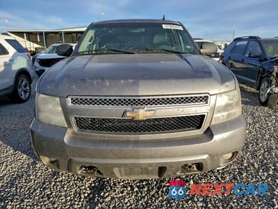 Piąte zdjęcie samochodu w środku: 2008 CHEVROLET SUBURBAN K1500 LS VIN:1GNFK16358J159346 - miniatura