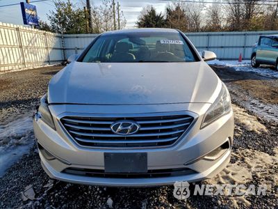 Piąte zdjęcie samochodu w środku: 2017 HYUNDAI SONATA SE VIN:5NPE24AF7HH555228 - miniatura