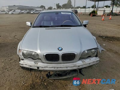 Piąte zdjęcie samochodu w środku: 2002 BMW 330 CI VIN:WBABN534X2JU25970 - miniatura