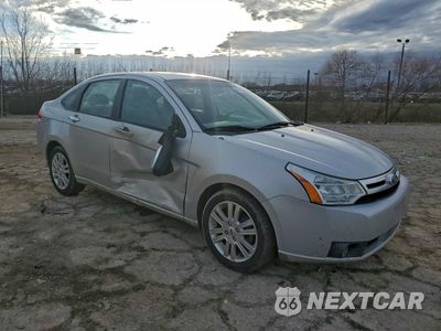 Czwarte zdjęcie samochodu z boku: 2010 FORD FOCUS SEL VIN:1FAHP3HN6AW153907 - miniatura