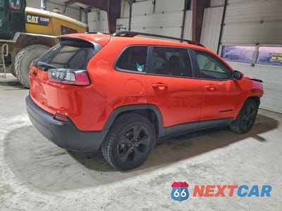 Trzecie zdjęcie samochodu z tyłu: 2021 JEEP CHEROKEE LATITUDE PLUS VIN:1C4PJLLB1MD155634 - miniatura