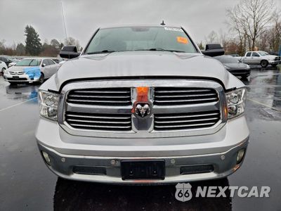 Piąte zdjęcie samochodu w środku: 2017 RAM 1500 SLT VIN:3C6RR7LT8HG793803 - miniatura