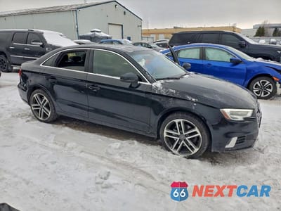 Czwarte zdjęcie samochodu z boku: 2020 AUDI A3 PREMIUM VIN:WAUAUGFF0LA023996 - miniatura