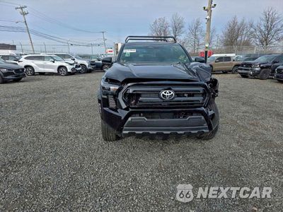 Piąte zdjęcie samochodu w środku: 2024 TOYOTA TACOMA DOUBLE CAB VIN:3TYLD5KN1RT007867 - miniatura