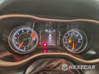 Zdjęcie 9 z 14 samochodu: 2017 JEEP CHEROKEE LATITUDE VIN:1C4PJMCS5HW618570 - miniatura