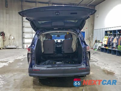Zdjęcie 6 z 13 samochodu: 2025 TOYOTA SIENNA LE 8-PASSENGER VIN:5TDKSKFC5SS163145 - miniatura