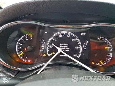 Zdjęcie 9 z 14 samochodu: 2020 JEEP GRAND CHEROKEE LAREDO VIN:1C4RJFAG0LC209986 - miniatura