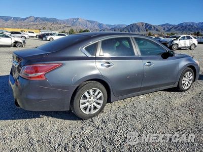 Trzecie zdjęcie samochodu z tyłu: 2013 NISSAN ALTIMA 2.5 VIN:1N4AL3AP8DN540610 - miniatura