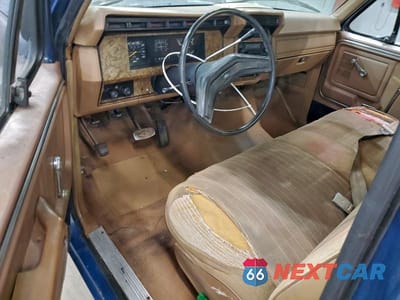 Zdjęcie 8 z 11 samochodu: 1986 FORD F350 VIN:1FDKF37L8GKB67077 - miniatura