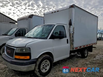 2013 GMC SAVANA BOX TRUCK 1GD072BA1D1117899 - główne zdjęcie licytacji z USA - miniatura