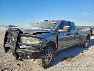Trzecie zdjęcie samochodu z tyłu: 2024 RAM 3500 BIG HORN VIN:3C63RRHL1RG175055 - miniatura
