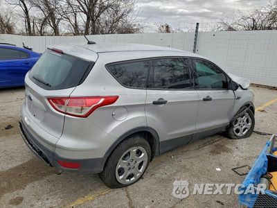 Trzecie zdjęcie samochodu z tyłu: 2016 FORD ESCAPE S VIN:1FMCU0F77GUA09752 - miniatura