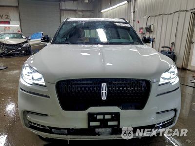 Piąte zdjęcie samochodu w środku: 2024 LINCOLN AVIATOR BLACK LABEL VIN:5LM5J9XC3RGL08431 - miniatura