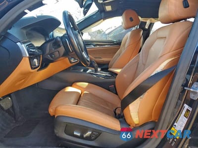 Zdjęcie 7 z 11 samochodu: 2020 BMW 530 XI VIN:WBAJR7C00LBP96348 - miniatura