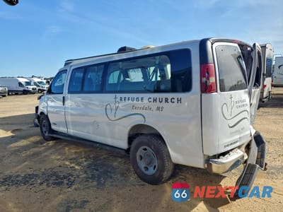 Drugie zdjęcie samochodu z przodu: 2005 CHEVROLET EXPRESS G3500 VIN:1GAHG39U651185266 - miniatura