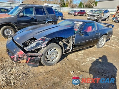 1984 CHEVROLET CORVETTE 1G1AY0785E5132358 - główne zdjęcie licytacji z USA - miniatura