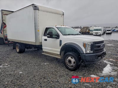 Czwarte zdjęcie samochodu z boku: 2019 FORD F450 SUPER DUTY BOX TRUCK VIN:1FDUF4GYXKDA16054 - miniatura