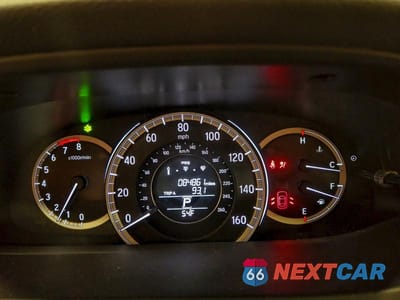 Zdjęcie 9 z 13 samochodu: 2017 HONDA ACCORD LX VIN:1HGCR2F35HA187324 - miniatura