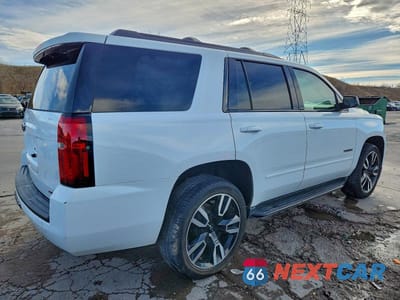 Trzecie zdjęcie samochodu z tyłu: 2020 CHEVROLET TAHOE K1500 PREMIER VIN:1GNSKCKJ2LR289979 - miniatura