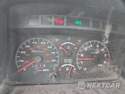 Zdjęcie 9 z 14 samochodu: 1994 GEO TRACKER VIN:2CNBJ18U7R6901286 - miniatura