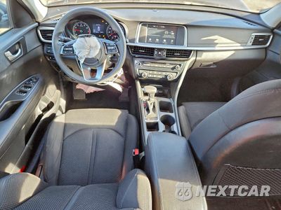 Zdjęcie 8 z 16 samochodu: 2020 KIA OPTIMA LX VIN:5XXGT4L38LG426573 - miniatura