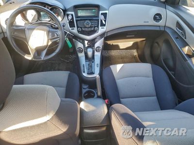 Zdjęcie 8 z 12 samochodu: 2014 CHEVROLET CRUZE LS VIN:1G1PA5SG2E7137600 - miniatura