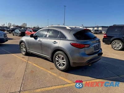 Trzecie zdjęcie samochodu z tyłu: 2016 INFINITI QX70 VIN:JN8CS1MU4GM130283 - miniatura