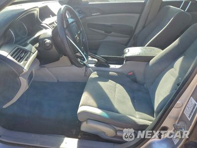 Zdjęcie 7 z 13 samochodu: 2011 HONDA ACCORD LX VIN:1HGCP2F33BA053540 - miniatura