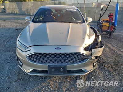 Piąte zdjęcie samochodu w środku: 2019 FORD FUSION TITANIUM VIN:3FA6P0RU0KR273752 - miniatura
