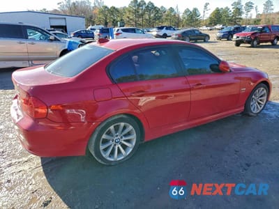 Trzecie zdjęcie samochodu z tyłu: 2011 BMW 328 XI SULEV VIN:WBAPK5G51BNN24543 - miniatura