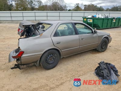 Trzecie zdjęcie samochodu z tyłu: 1999 TOYOTA CAMRY CE VIN:4T1BG22K3XU411972 - miniatura