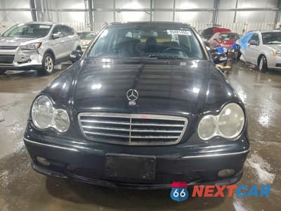 Piąte zdjęcie samochodu w środku: 2007 MERCEDES-BENZ C 230 VIN:WDBRF52H57F928690 - miniatura