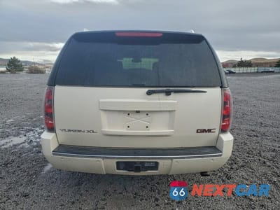 Zdjęcie 6 z 13 samochodu: 2013 GMC YUKON XL DENALI VIN:1GKS2MEF4DR332102 - miniatura