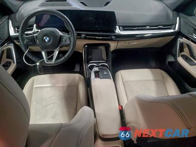Zdjęcie 8 z 13 samochodu: 2024 BMW X1 XDRIVE28I VIN:WBX73EF07R5Z93512 - miniatura