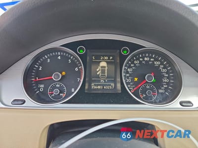 Zdjęcie 9 z 12 samochodu: 2015 VOLKSWAGEN CC SPORT VIN:WVWBP7AN3FE825212 - miniatura