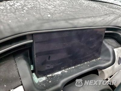 Zdjęcie 9 z 12 samochodu: 2024 HYUNDAI TUCSON LIMITED VIN:5NMJECDE3RH363998 - miniatura